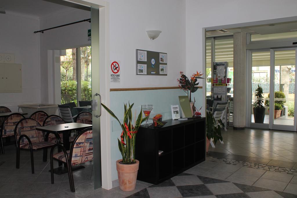 צ'סנטיקו Hotel Costanza מראה חיצוני תמונה